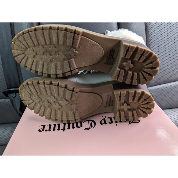 🔒SOLD🔒 Juicy Couture | Indulgence White & Gold Hiking Boots | GUC - Picture 9 of 9
